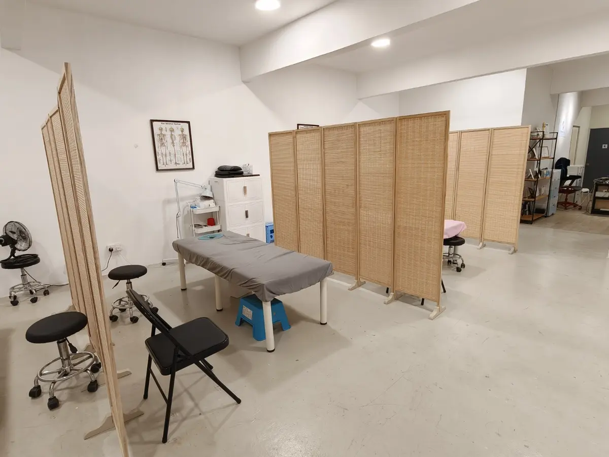 The bright and spacious therapy area at Armos